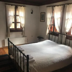 Отель Hadji Neikovi Guest Houses 2* Стандартный номер с различными типами кроватей фото 10