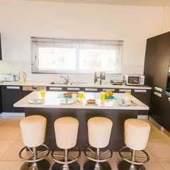 Отель Fig Tree Bay Apartments Кипр, Протарас - отзывы, цены и фото номеров - забронировать отель Fig Tree Bay Apartments онлайн питание