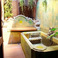 Отель Old Capital Bike Inn 3* Семейный люкс с двуспальной кроватью фото 10