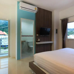 Отель The Journey Patong 3* Стандартный номер с различными типами кроватей фото 6