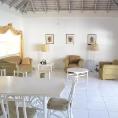 Отель Sea Grove Villa интерьер отеля