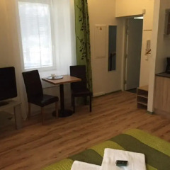 Отель Green City Residence Таллин в номере