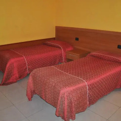 Hostel Beauty Стандартный номер с 2 отдельными кроватями (общая ванная комната) фото 5
