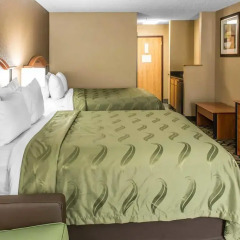 Отель Quality Inn & Suites 3* Стандартный номер фото 3