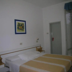 Toledo Hotel 2* Стандартный номер фото 3