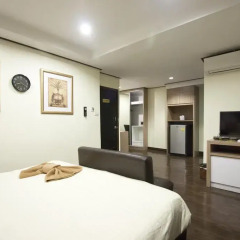 Отель Yasinee Guesthouse 3* Номер Делюкс фото 10