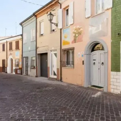 Отель La Mansarda Di Fellini парковка