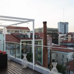 Отель Charming Penthouse with Private Terrace Лиссабон фото 3