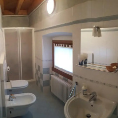 Отель Affittacamere Residenza Del Duca Сольферино ванная