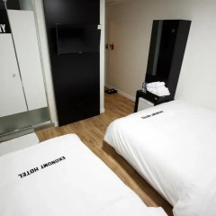 Отель Ekonomy Myeongdong Central 3* Стандартный номер фото 2