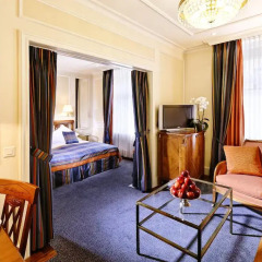 Отель Schweizerhof Zürich 4* Полулюкс с различными типами кроватей