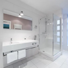 Design Hotel Stadt Rosenheim 3* Номер Комфорт двуспальная кровать фото 5