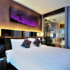 Отель The Continent Bangkok by Compass Hospitality 4* Улучшенный номер с различными типами кроватей фото 9