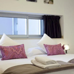 Отель Charmsuites Nou Rambla Апартаменты с 2 отдельными кроватями фото 5