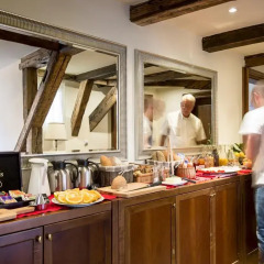 The Nicholas Hotel Residence питание
