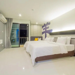 Baba House Phuket Hotel 3* Улучшенный номер разные типы кроватей фото 5