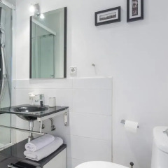 Отель Madrid Center Suites ванная