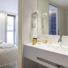 Отель Sud Ibiza Suites ванная