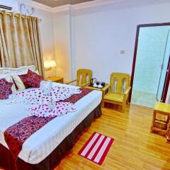 Myat Nan Yone Hotel 3* Номер Делюкс с различными типами кроватей фото 4