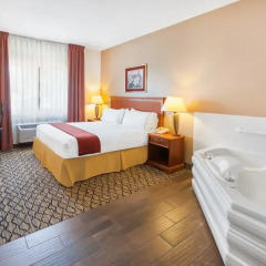 Отель Baymont by Wyndham Chelsea 2* Люкс повышенной комфортности с различными типами кроватей