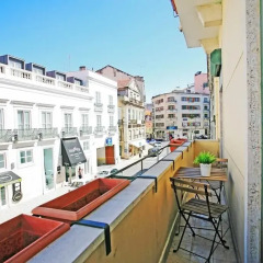 Liv'in Lisbon Hostel Стандартный номер с двуспальной кроватью (общая ванная комната) фото 7