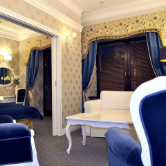 Отель SleepWalker Boutique Suites 3* Номер Делюкс с двуспальной кроватью фото 17