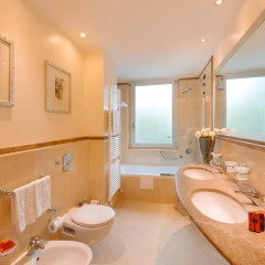 Windsor Hotel Milano 4* Люкс с различными типами кроватей фото 17