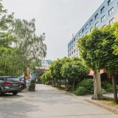 Отель a&o Berlin Kolumbus парковка
