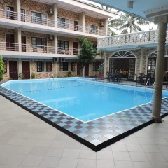 Отель Oasis Beach Resort бассейн
