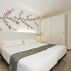 Отель Hesperia Ramblas 3* Стандартный номер с различными типами кроватей фото 5