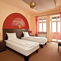 Отель Oriental House 2* Стандартный номер с двуспальной кроватью фото 3