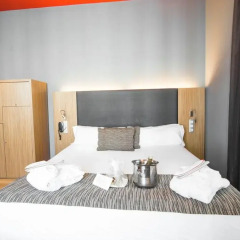 Отель Petit Palace Plaza del Carmen 4* Стандартный номер с различными типами кроватей фото 23