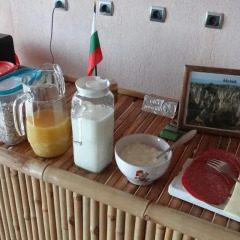 Отель Guestrooms Struma Dolinata Болгария, Симитли - отзывы, цены и фото номеров - забронировать отель Guestrooms Struma Dolinata онлайн питание фото 2