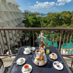 Отель Andaman Embrace Patong 5* Номер Делюкс с двуспальной кроватью фото 7