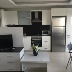 Апартаменты Sea View Studio in Orion Garden в номере