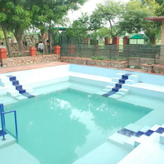 Отель FabHotel Golden Days Club бассейн фото 3
