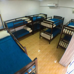 Alice Semporna Backpackers Hostel Кровать в женском общем номере с двухъярусной кроватью фото 2