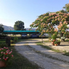 Отель Villa Irida парковка