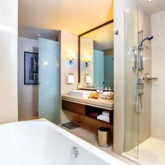 Отель Pullman Bangkok Grande Sukhumvit 5* Номер Делюкс фото 3