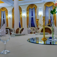 Hotel Holiday Park питание