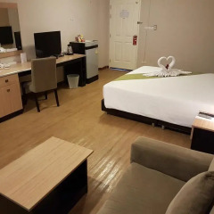 Отель Golden Jade Suvarnabhumi 3* Улучшенный номер двуспальная кровать фото 2