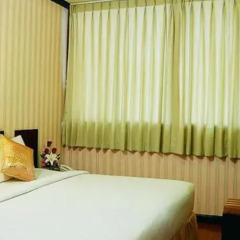Отель Queen Lotus Guesthouse Бангкок комната для гостей фото 3