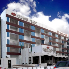 Отель Crowne Plaza Riyadh Minhal Саудовская Аравия, Эр-Рияд - отзывы, цены и фото номеров - забронировать отель Crowne Plaza Riyadh Minhal онлайн вид на фасад фото 2