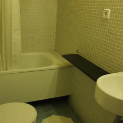 Отель Hostal Baires Стандартный номер с двуспальной кроватью (общая ванная комната)