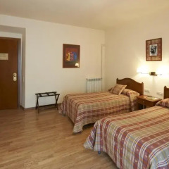Hotel Abat Cisneros комната для гостей фото 17