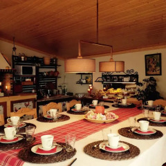 Отель Quatro SÓis Guesthouse Мафра питание