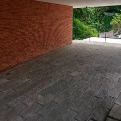 Отель The Cube парковка