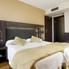 Hotel Oasis 2* Улучшенный номер фото 25
