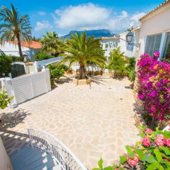 Отель Abahana Villa La Higuera