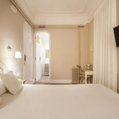 Отель B&B Hi Valencia Boutique 3* Стандартный номер с различными типами кроватей фото 23